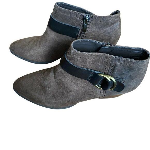 Franco Sarto Bootie Women's Brown Gabie Buckle Faux Suede Zip Heel Shoe SZ 8.5 - Picture 2 of 9